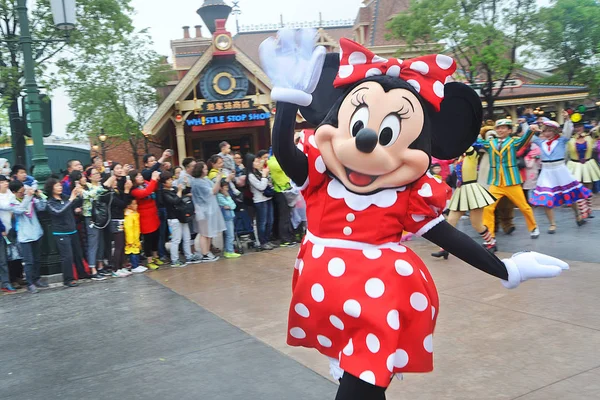 Ein Entertainer Minnie Maus Kostüm Tritt Während Einer Parade Shanghai — Stockfoto
