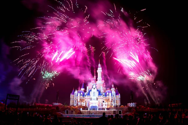Fuochi Artificio Esplodono Sulla Shanghai Disneyland Allo Shanghai Disney Resort — Foto Stock