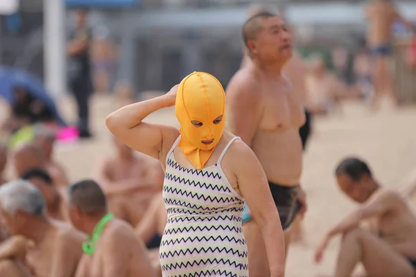 Une Chinoise Portant Maillot Bain Est Photographiée Dans Une Station — Photo