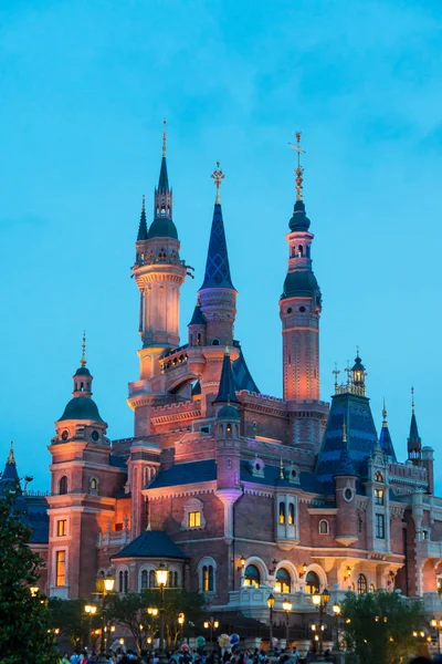 Disney Slottet Upplyst Shanghai Disneyland Rättegången Operation Shanghai Disney Resort — Stockfoto