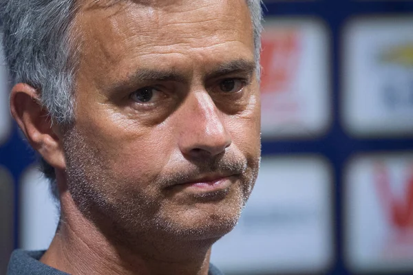 Cheftrainer Jose Mourinho Von Manchester United Reagiert Auf Einer Pressekonferenz — Stockfoto