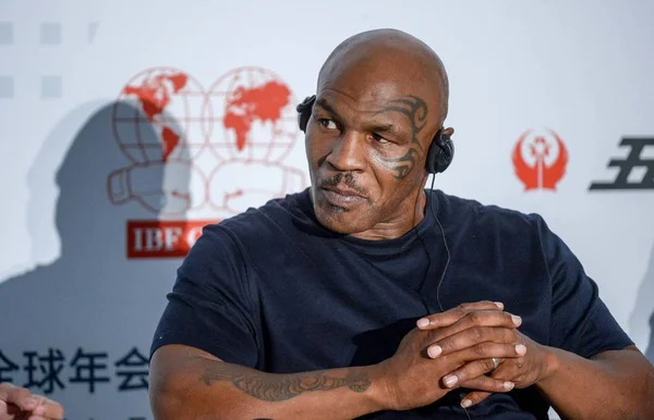 Amerikanischer Boxer Mike Tyson Nimmt Einer Pressekonferenz Vor Dem Ibf — Stockfoto