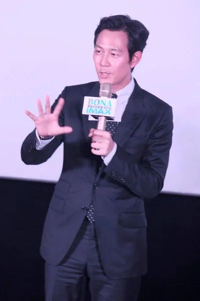 2016年7月16日 韩国演员李正杰出席了他在中国中部湖北省武汉市拍摄的新片 铁托克 的宣传活动 — 图库照片