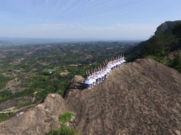 Çin Orta Kesimindeki Hunan Eyaleti Pingjiang Eyaletinin Shiniuzhai Köyünde Bir — Stok fotoğraf