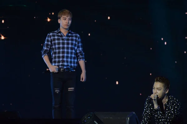 Νότιας Κορέας Αγόρι Ομάδα Bigbang Big Bang Εκτελεί Dalian Συναυλία — Φωτογραφία Αρχείου