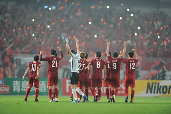 Los Jugadores Del Shanghai Sipg China Celebran Después Derrotar Tokyo — Foto de Stock