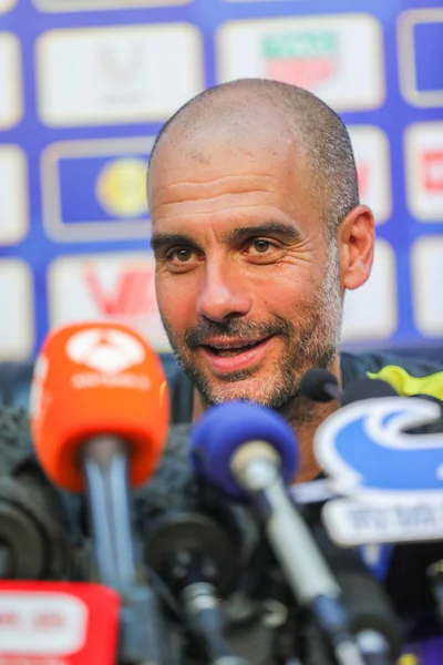 Επικεφαλής Προπονητής Pep Guardiola Της Μάντσεστερ Σίτι Φοιτά Συνέντευξη Τύπου — Φωτογραφία Αρχείου