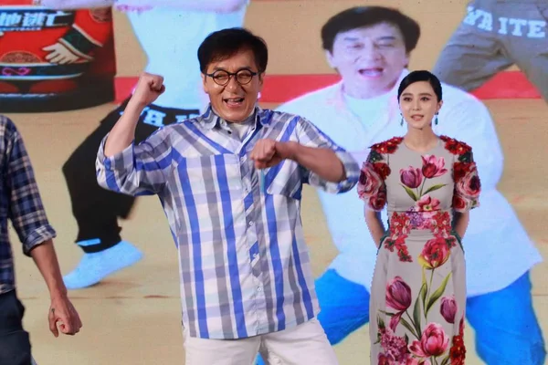 Estrela Kungfu Hong Kong Jackie Chan Frente Atriz Chinesa Fan — Fotografia de Stock
