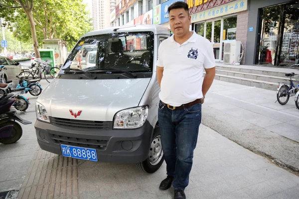 Çinli Sürücü Bay Zhou Zhengzhou Şehir Orta Çin Henan Eyaletinde — Stok fotoğraf
