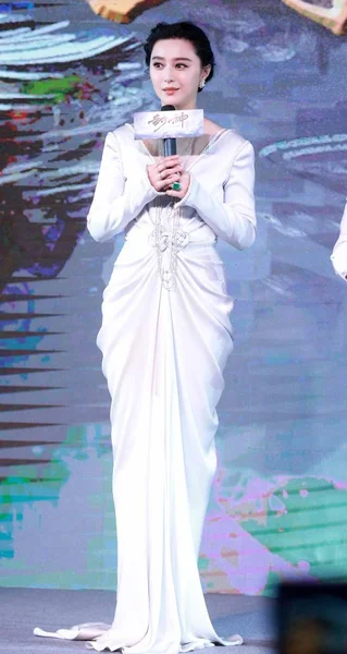 Китайская Актриса Фань Бинбин Приняла Участие Пресс Конференции Посвященной Премьере — стоковое фото
