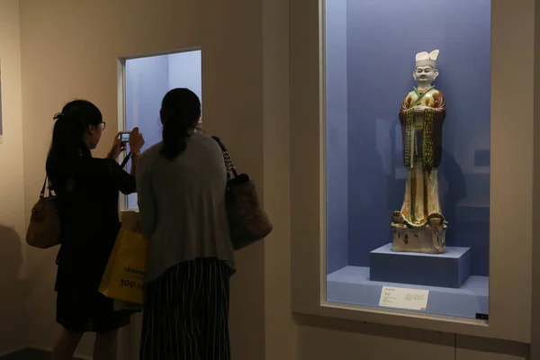 Vista Uma Estatueta Cerâmica Dinastia Tang 618 907 Exibida Durante — Fotografia de Stock