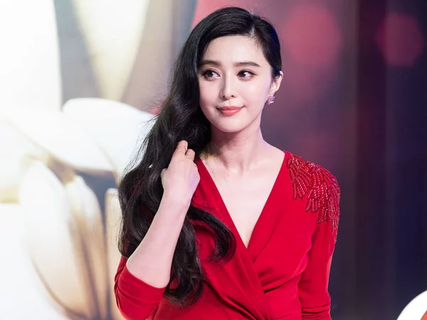 Actriz China Fan Bingbing Posa Evento Promocional Para Las Sillas —  Fotos de Stock