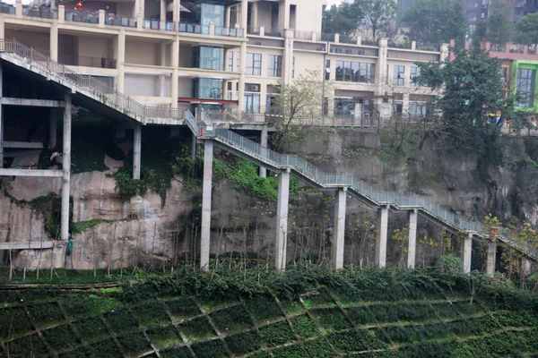 Перегляд Xiaxiaojiawan Парку Featuring Висоти Кілометрової Скляною Спорудою Skywalk Yuzhong — стокове фото