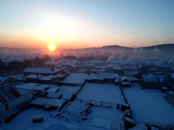 Nevoeiro Gelo Subir Edifícios Residenciais Beiji Village Cidade Mohe Nordeste — Fotografia de Stock