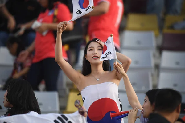 depositphotos_238185612-stock-photo-south-korean-football-fan-wearing.jpg