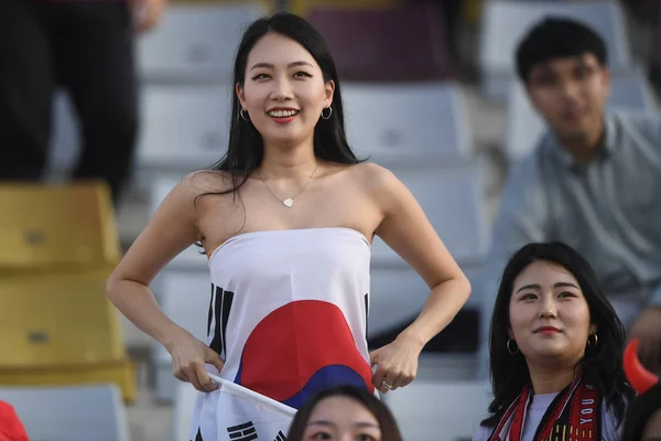 Fan Football Sud Coréen Portant Drapeau National Montre Son Soutien — Photo