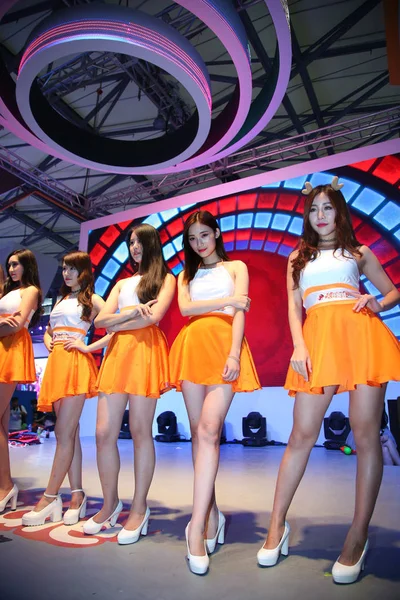 Showgirls Posar Palco Durante 14Th China Digital Entertainment Expo Também — Fotografia de Stock