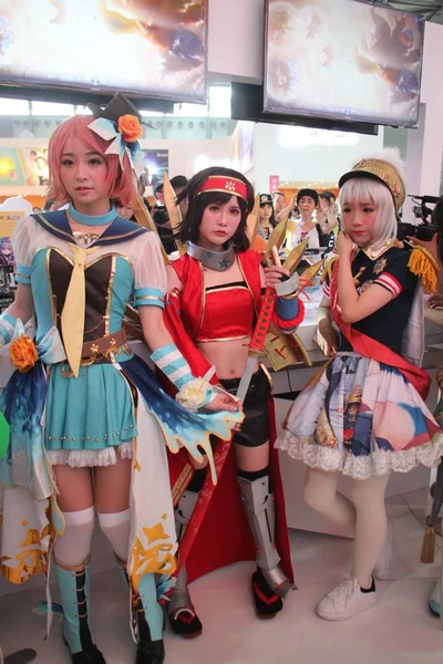 Artistas Vestidos Com Trajes Cosplay Posam Durante 14Th China Digital — Fotografia de Stock