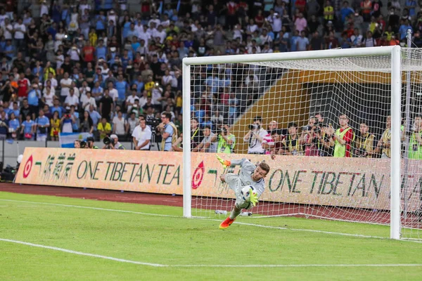 Goalkeeper Angus Gunn Manchester City Saves Shot Borussia Dortmund Penalty — Stock Photo, Image