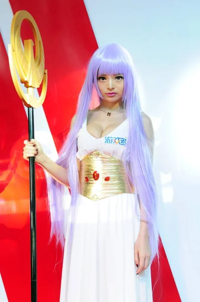 Chiński Model Internet Sławna Ling Ubrany Sexy Pozach Kostium Athena — Zdjęcie stockowe