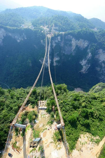 Вид Самый Длинный Самый Высокий Мире Стеклянный Мост Строящийся Над — стоковое фото