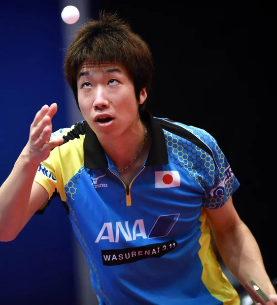 Jun Mizutani Japonii Serwuje Przeciwko Zhang Jike Chin Meczu Singli — Zdjęcie stockowe