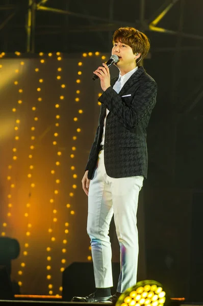 Cho Kyu Hyun Moje Południowokoreańskiego Grupy Super Junior Wykonuje Koncercie — Zdjęcie stockowe