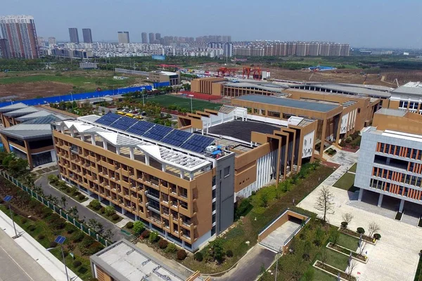 View New Campus Changzhou Foreign Languages School Toxic Site Changzhou — стоковое фото