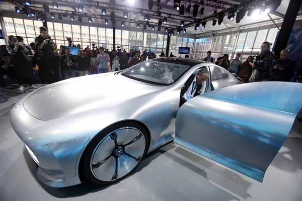 Mercedes Benz Koncept Iaa Displeji Před 2016 Mezinárodní Spotřebitelské Elektroniky — Stock fotografie