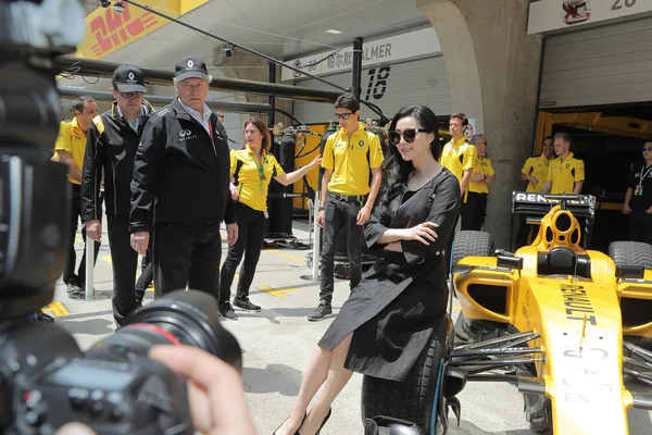 Китайская Актриса Фань Бинбин Посетила Команду Renault Преддверии Гран Китая — стоковое фото