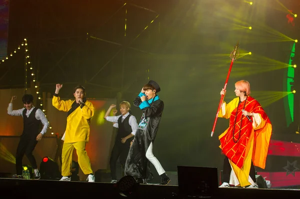 Miembros Del Grupo Chicos Surcoreanos Super Junior Presentan Concierto Shanghai — Foto de Stock