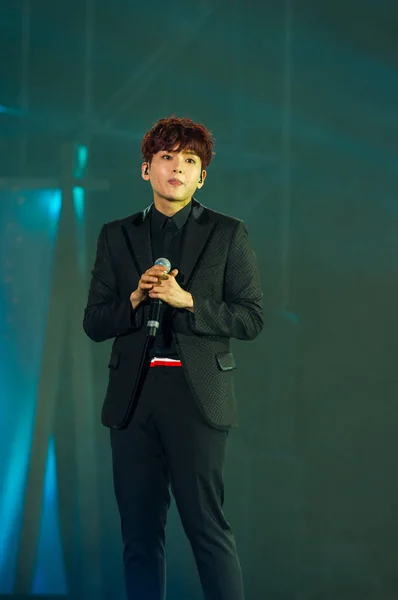 Ким Ryeowook Южнокорейской Бойз Группы Super Junior Выступает Концерте Шанхае — стоковое фото
