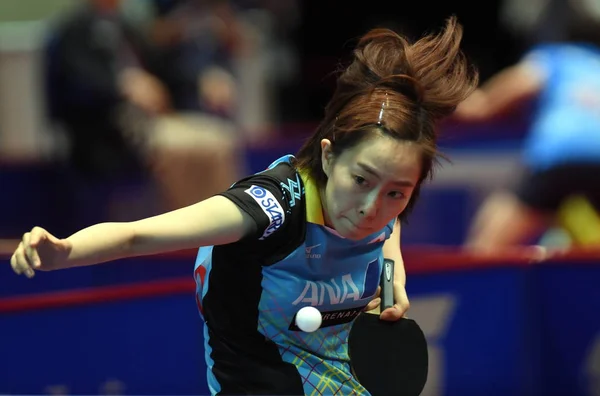 Kasumi Ishikawa Del Giappone Serve Contro Lee Ching Hong Kong — Foto Stock