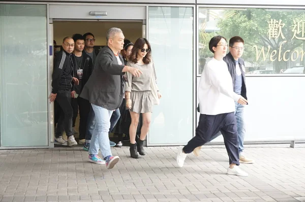 Actriz Surcoreana Song Hye Kyo Centro Sale Del Aeropuerto Internacional —  Fotos de Stock