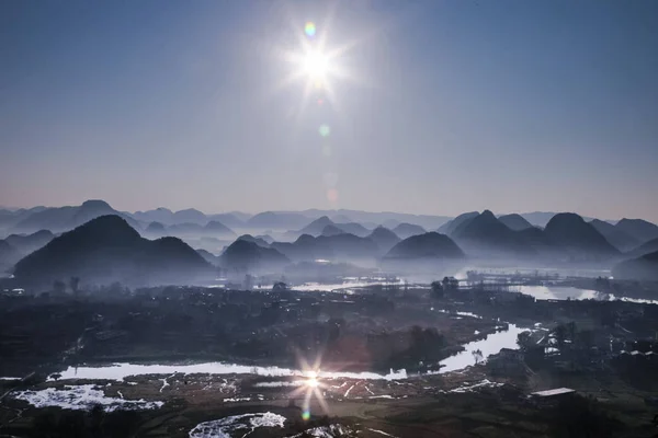 Paisagem Lagos Cadeias Montanhas Puzhehei Scenic Area Condado Qiubei Wenshan — Fotografia de Stock