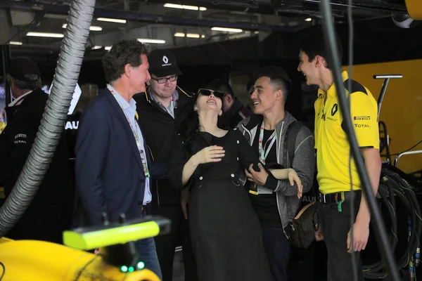 Die Chinesische Schauspielerin Fan Bingbing Besucht Das Renault Team Vor — Stockfoto