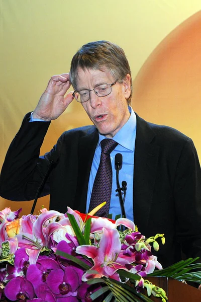 アメリカのエコノミスト Lars Peter Hansen 2013 ノーベル記念経済学賞の受賞者は 2016 日中国 上海市に上海交通大学創立 120 — ストック写真