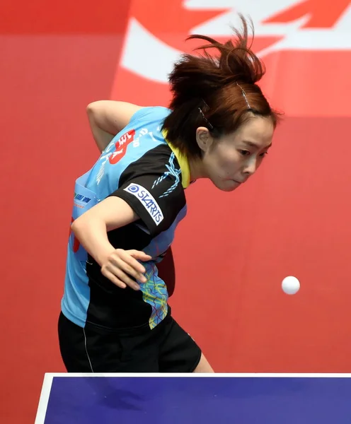 Kasumi Ishikawa Del Giappone Serve Contro Mima Ito Del Giappone — Foto Stock