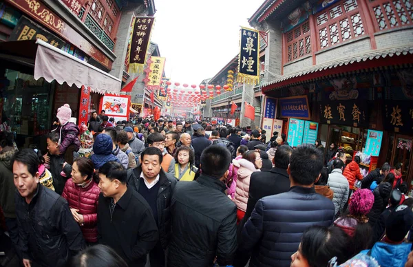 Turistas Amontonan Una Antigua Calle Cultural Tianjin China Febrero 2016 — Foto de Stock