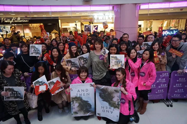 Cantora Atriz Hong Kong Kelly Chen Participa Evento Assinatura Para — Fotografia de Stock