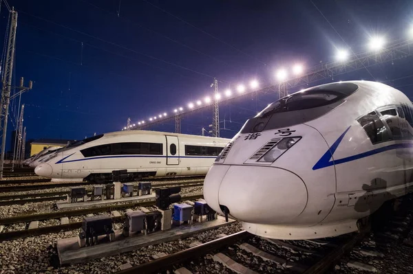 Los Trenes Bala Crh China Railway High Speed Están Estacionados —  Fotos de Stock