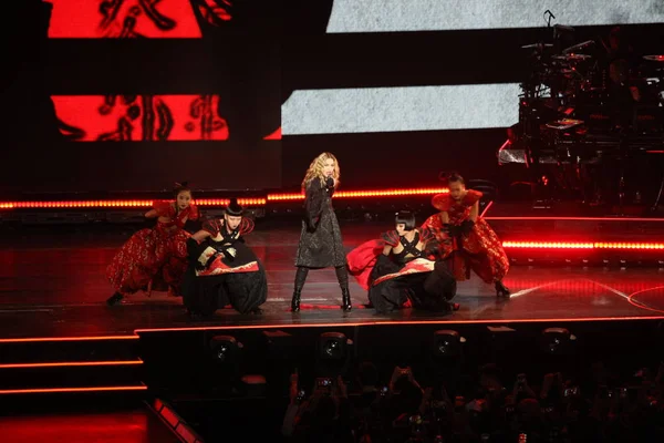 Amerikaans Zangeres Madonna Presteert Tijdens Een Concert Tijdens Rebel Heart — Stockfoto