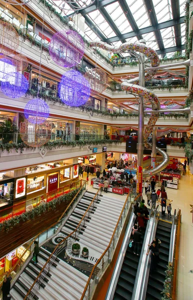 Vue Toboggan Géant Cinq Étages Dans Centre Commercial Pudong Shanghai — Photo