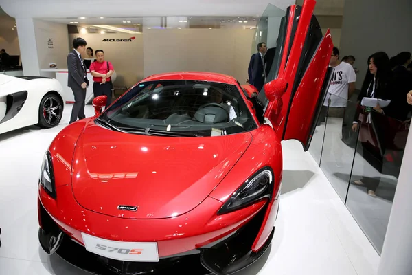 Mclaren 570S Экспонируется Пекинской Международной Автомобильной Выставке Известной Auto China — стоковое фото