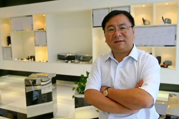 Guo Zhiming Vice President Van Joyson Holding Vormt Tijdens Een — Stockfoto