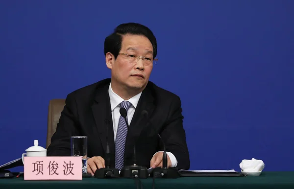 Xiang Junbo Předseda Číny Pojišťovací Regulační Komise Kula Zúčastní Tiskové — Stock fotografie