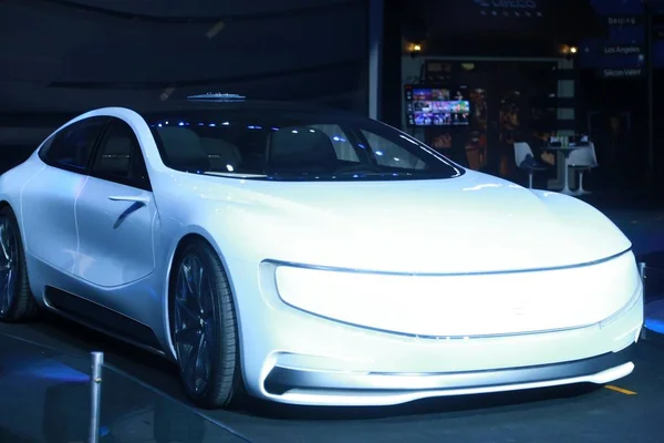 Lesee Samojezdne Elektryczny Samochód Koncepcyjny Jest Wyświetlany Podczas Premiery Pekinie — Zdjęcie stockowe