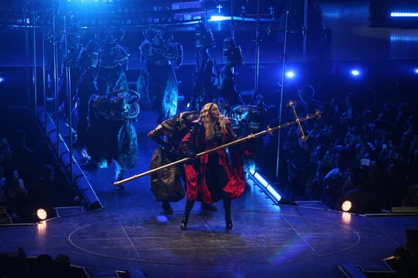 Amerykańska Piosenkarka Madonna Wykonuje Się Koncercie Podczas Rebel Serce World — Zdjęcie stockowe