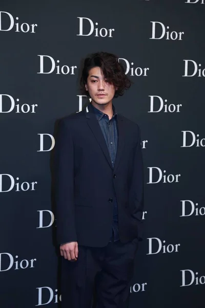 Japán Énekes Színész Akanishi Jin Megérkezik Dior Homme 2016 2017 — Stock Fotó