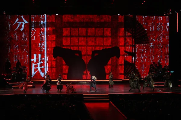 Amerikaans Zangeres Madonna Presteert Tijdens Een Concert Tijdens Rebel Heart — Stockfoto